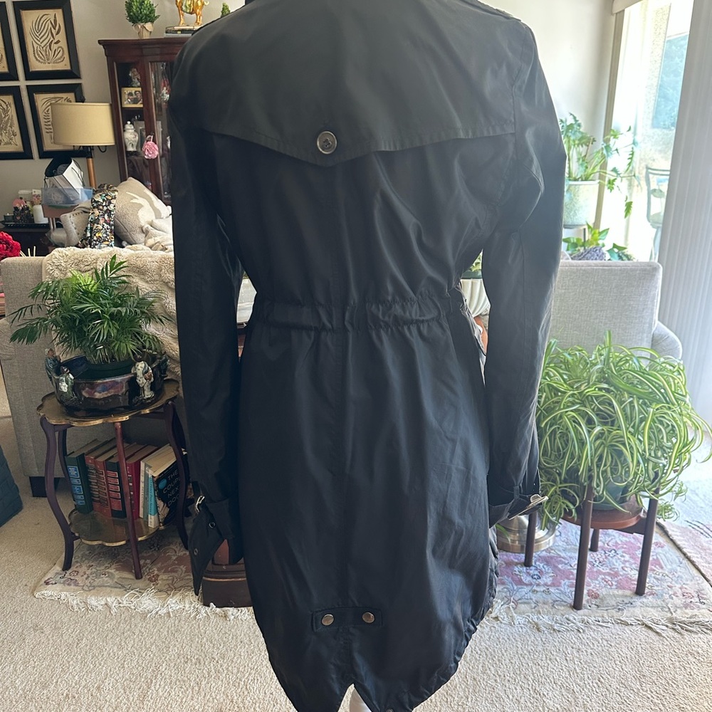 Burberry London Raincoat - Picture 3 of 8